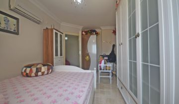 Yalı flat