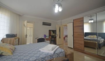 Yalı flat