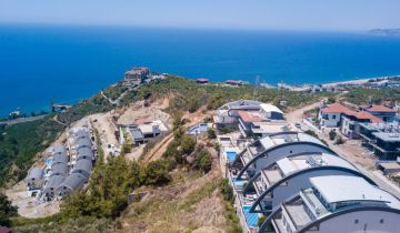 Detached Luxury Villa in Kargıcak For Sale