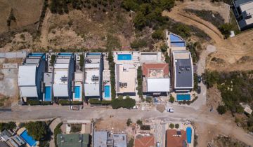 Detached Luxury Villa in Kargıcak For Sale