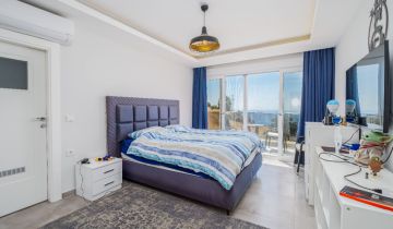Detached Luxury Villa in Kargıcak For Sale