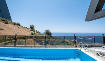 Detached Luxury Villa in Kargıcak For Sale