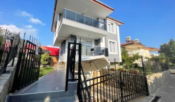 Arzum Villa Oba